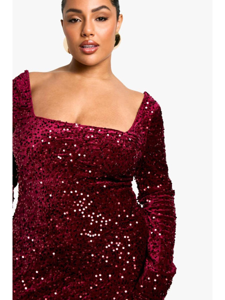 Плюс оксамитова максі-сукня з паєтками