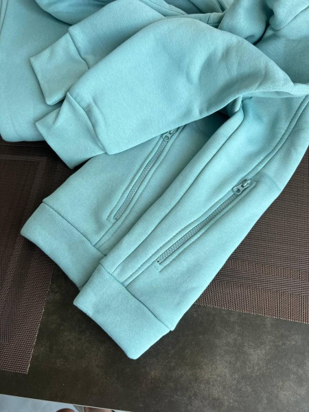 Теплий якісний спортивний костюм 