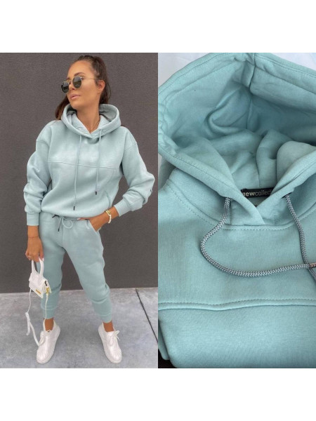 Теплий якісний спортивний костюм 