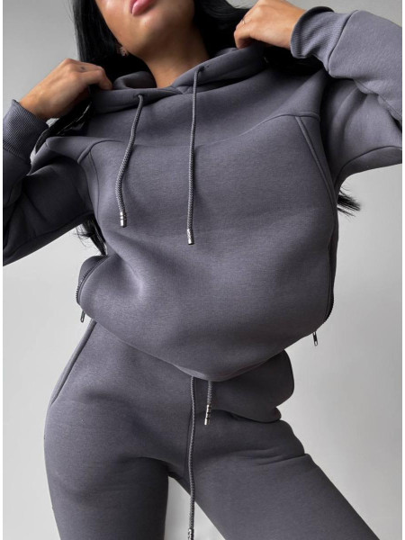 Теплий якісний спортивний костюм 