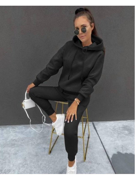 Теплий якісний спортивний костюм 