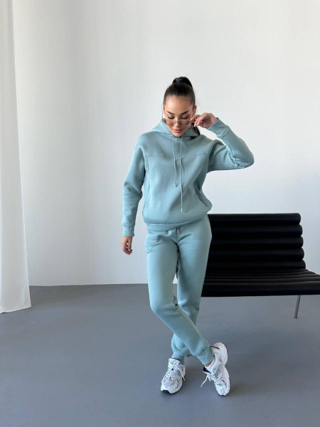 Теплий якісний спортивний костюм 