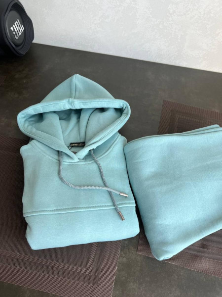 Теплий якісний спортивний костюм 