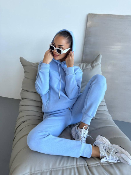 Теплий якісний спортивний костюм 