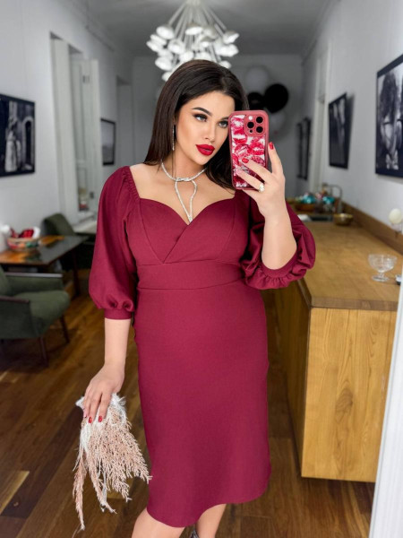 Сукня джинсова з інтигуючим декольте 