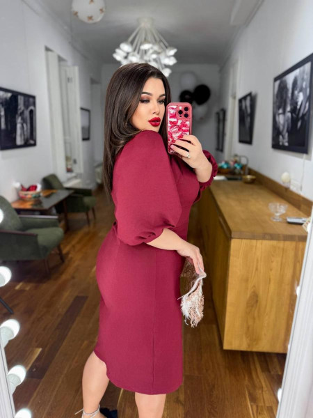 Сукня джинсова з інтигуючим декольте 