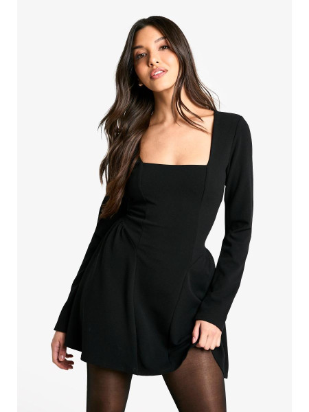 Міні-сукня з квадратним вирізом і довгими рукавами