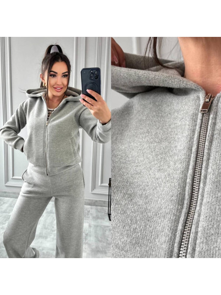 Щільний костюм з ангори 