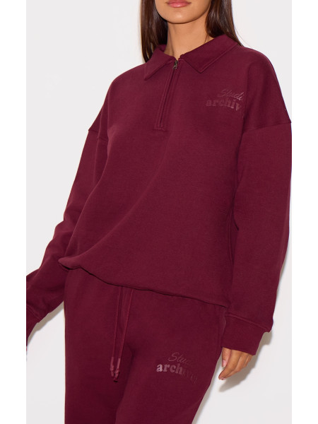 PrettyLittlething Burgundy Premium Studio Archives Прямі бігури ноги