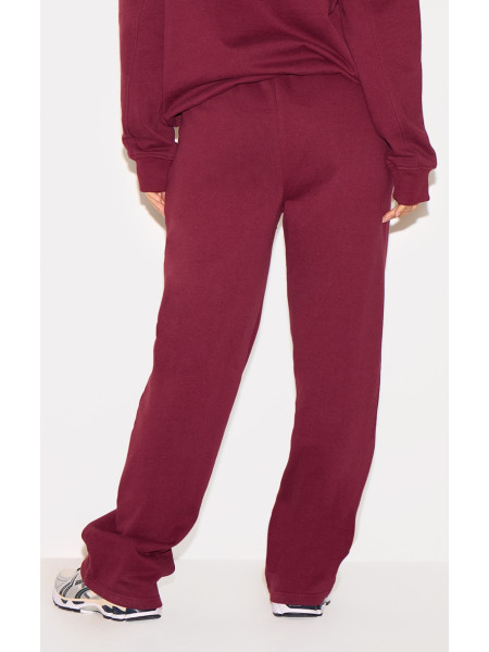 PrettyLittlething Burgundy Premium Studio Archives Прямі бігури ноги