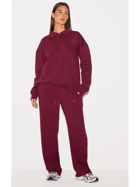 PrettyLittlething Burgundy Premium Studio Archives Прямі бігури ноги