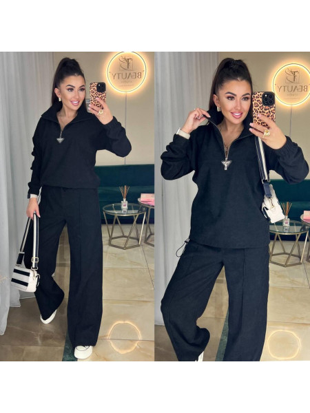 Вельветовий брючний костюм 