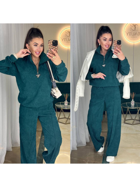 Вельветовий брючний костюм 