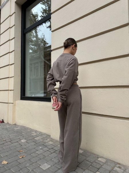 Теплий м’який костюм з бійкою 