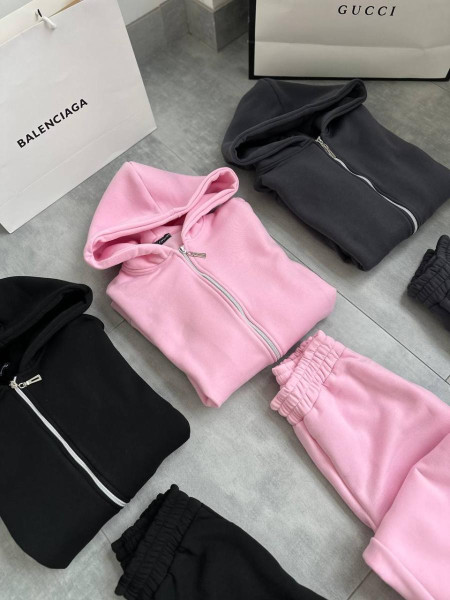 Базовий спортивний костюм 