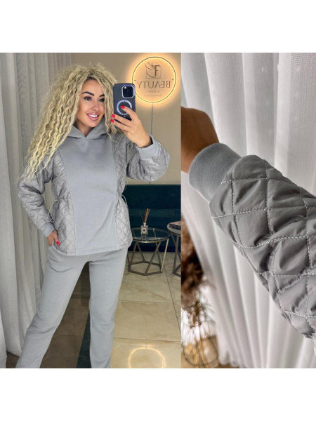 Костюм зі вставками плащівки 100 