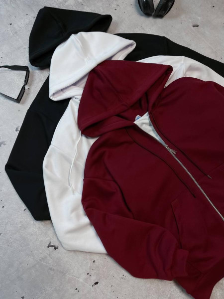 Кофта на блискавці 