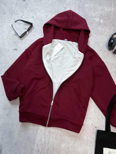 Кофта на блискавці 