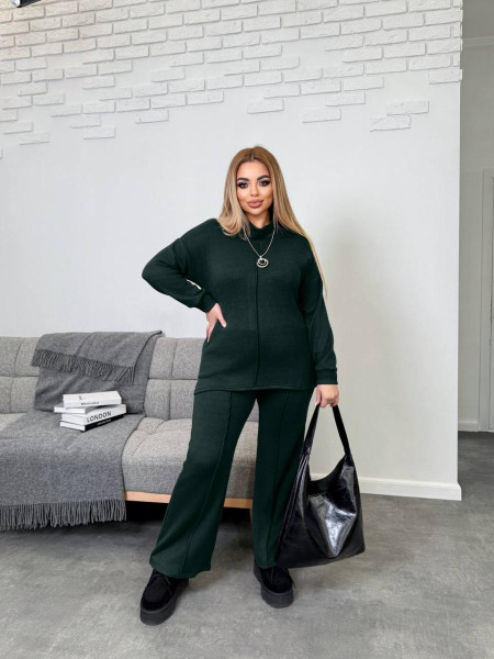 Ангоровий брючний костюм з кулоном 