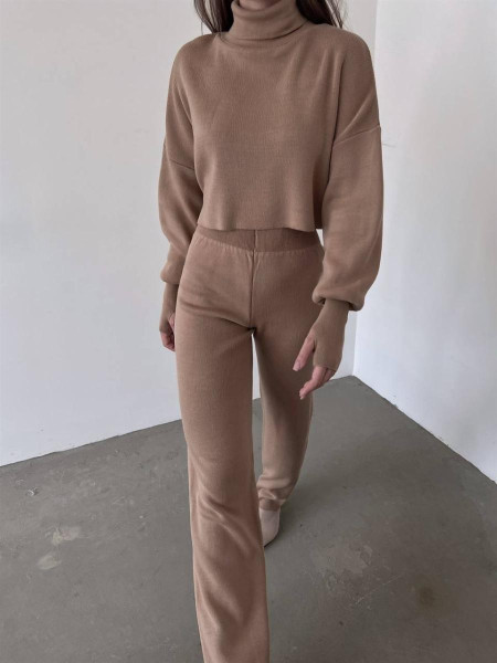 Костюм висока посадка 