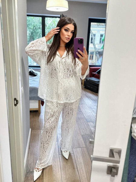 Мереживний брючний костюм 