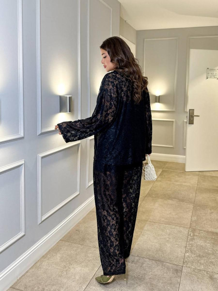 Мереживний брючний костюм 