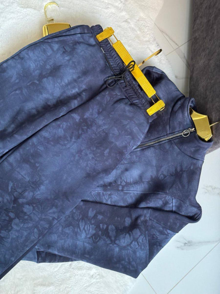 Спортивний костюм 