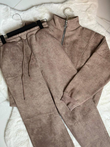 Спортивний костюм 