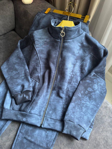 Спортивний костюм 