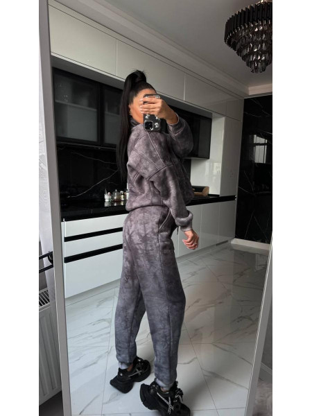 Спортивний костюм 