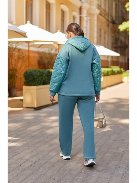 Теплий жіночий прогулянковий костюм 