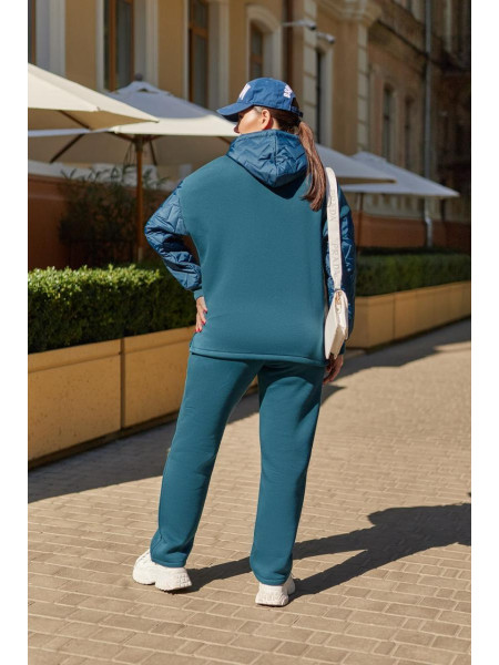 Теплий жіночий прогулянковий костюм 