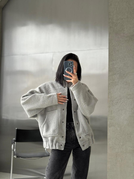 Бомбер на весну 