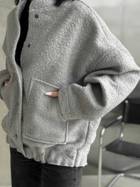 Бомбер на весну 