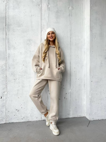 Базовий спортивний костюм 