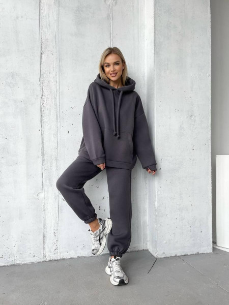 Базовий спортивний костюм 