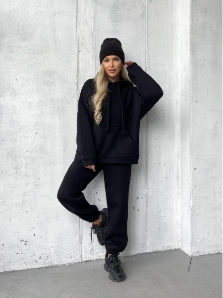 Базовий спортивний костюм 