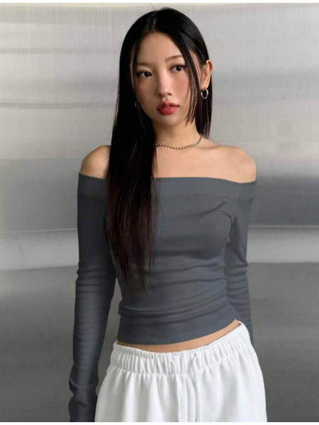 Кофта з відкритими плечима 