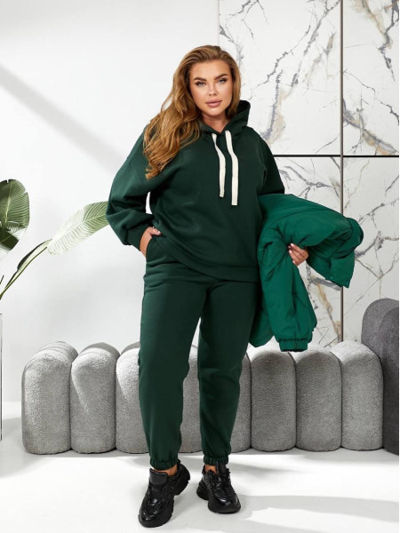 Спортивний костюм не скатується 