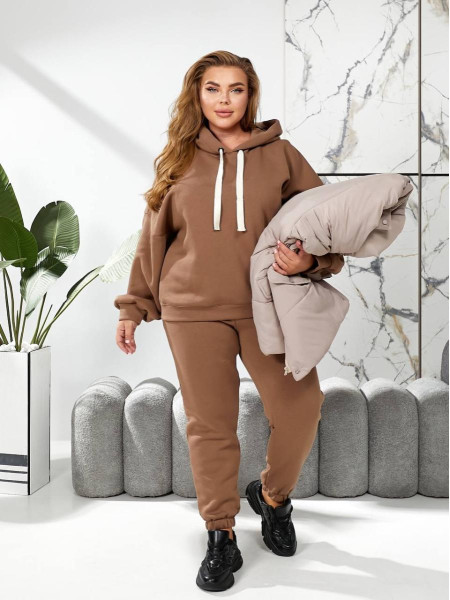 Спортивний костюм не скатується 