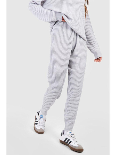 Трикотажний спортивний костюм в рубчик