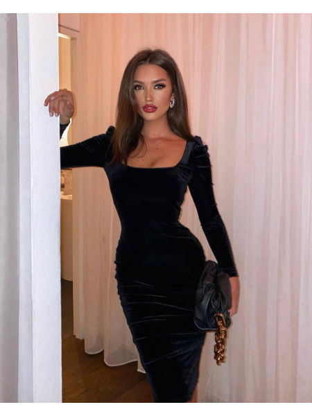 Оксамитова сукня 