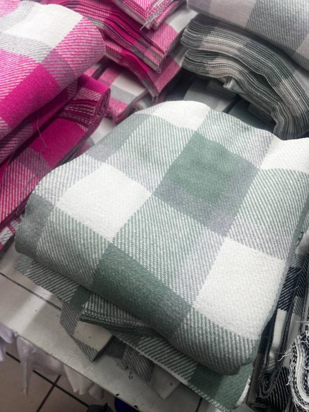 Сорочка кашемірова в клітинку 