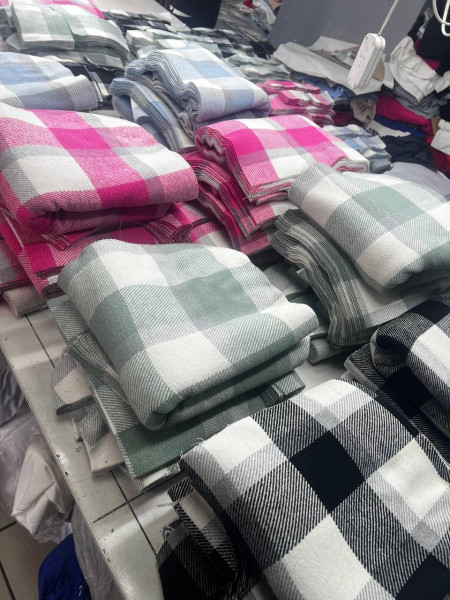 Сорочка кашемірова в клітинку 