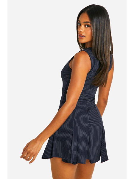 Міні-сукня зі складками в тонку смужку