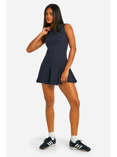 Міні-сукня зі складками в тонку смужку