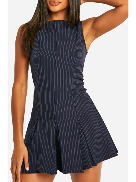 Міні-сукня зі складками в тонку смужку