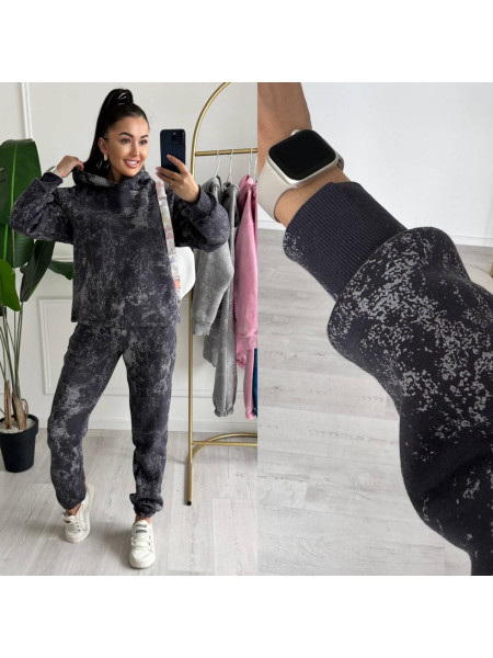 Якісний костюм варьонка 