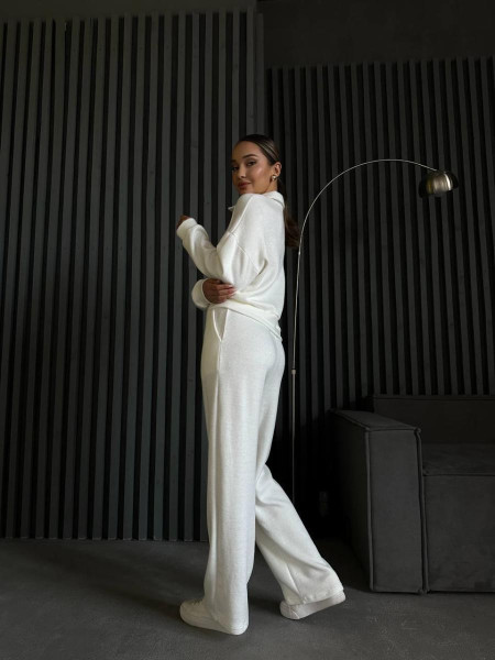 Ангоровий брючний костюм 