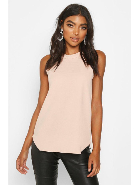 Голий високий топ на бретелях з високим вирізом